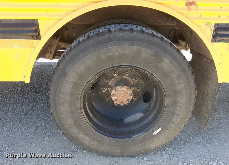 image for item KD9104 1998 International  school bus