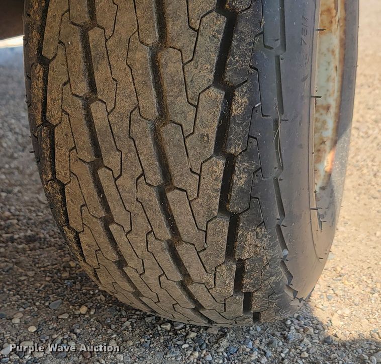 image for item KS9189 1998 Loadmaster  utility trailer