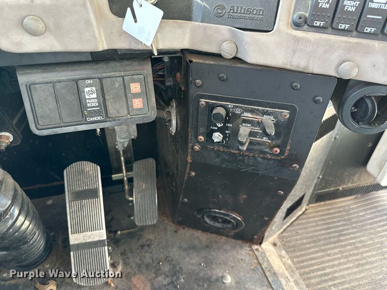 image for item KT9229 2014 International PB30500  school bus