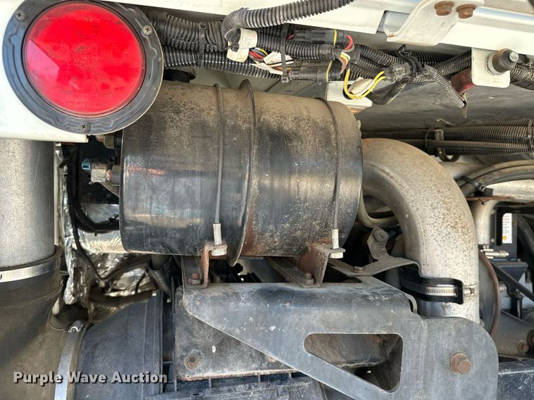 image for item KT9229 2014 International PB30500  school bus