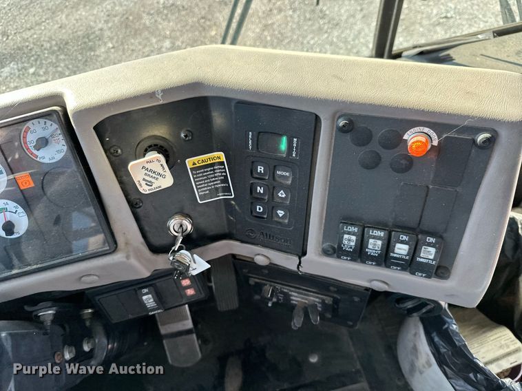 image for item KT9230 2014 International PB30500  school bus