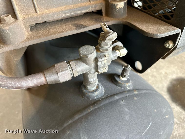 image for item KX9730 North Star  air compressor