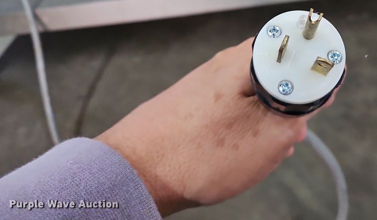 image for item LB9580 Duke E304M  food warming station