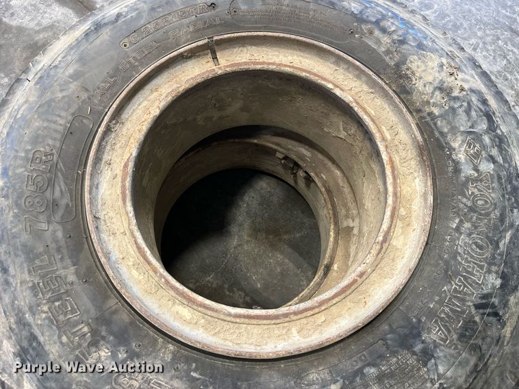 image for item LD9803 Wheels and tires