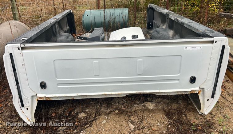 image for item LD9806 2008 Ford F250 pickup truck bed
