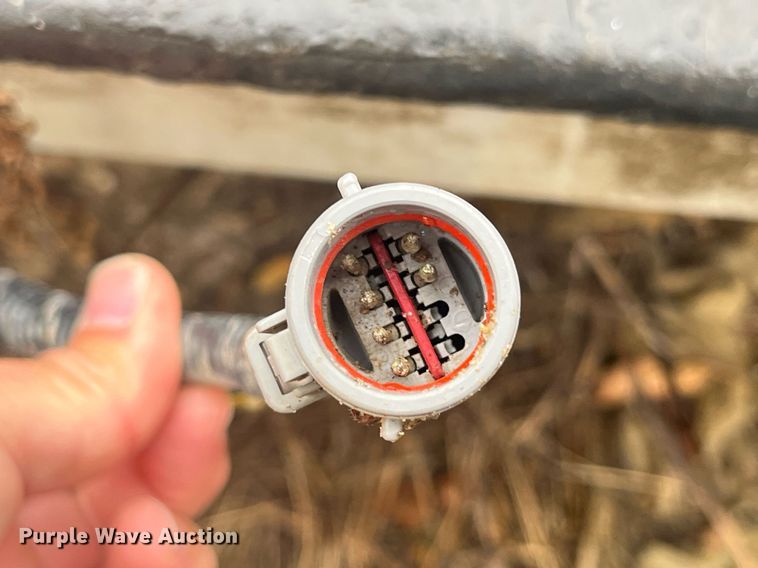 image for item LD9806 2008 Ford F250 pickup truck bed