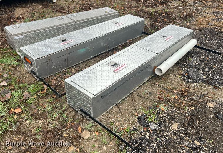 image for item LD9807 (3) toolboxes