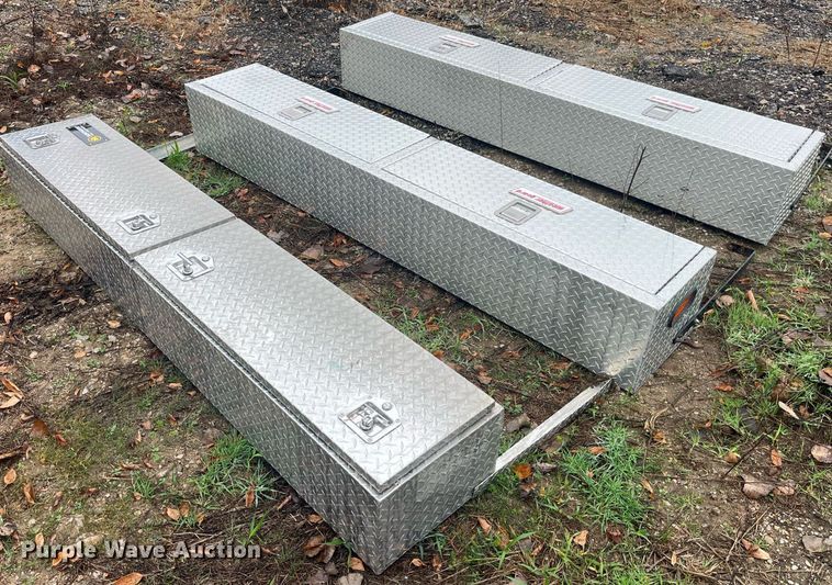 image for item LD9807 (3) toolboxes