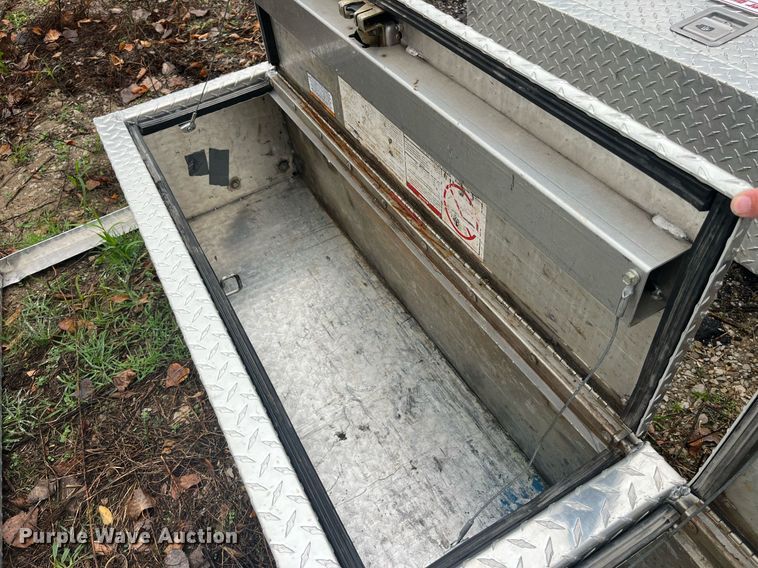 image for item LD9807 (3) toolboxes