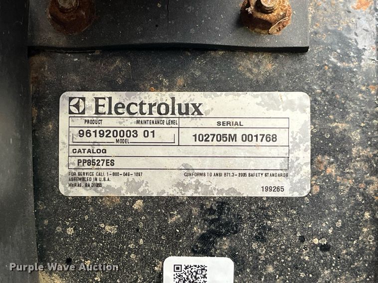 image for item LD9811 Poulan Pro  snow blower