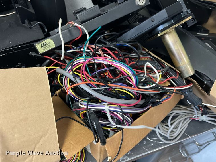 image for item LD9817 Law enforcement equipment