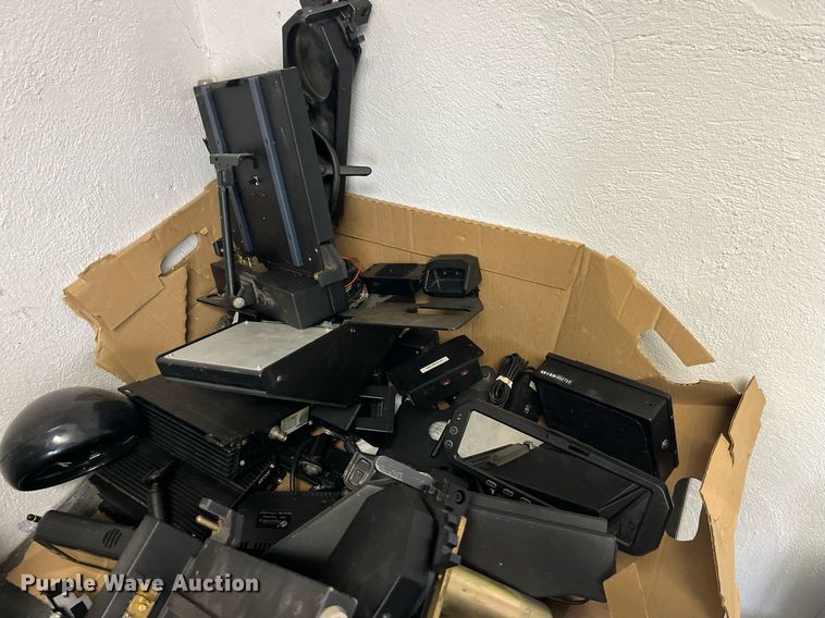 image for item LD9817 Law enforcement equipment