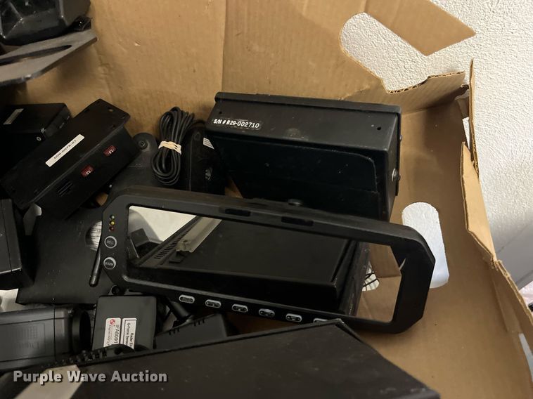 image for item LD9817 Law enforcement equipment