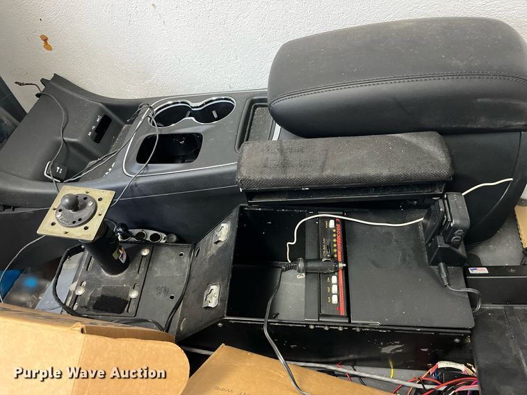 image for item LD9817 Law enforcement equipment