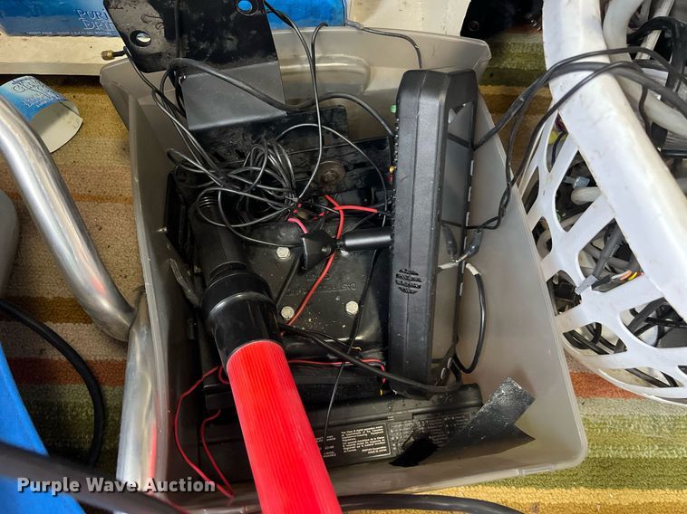 image for item LD9817 Law enforcement equipment