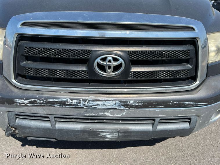 image for item LF9452 2011 Toyota Tundra SR5  Double Cab pickup truck