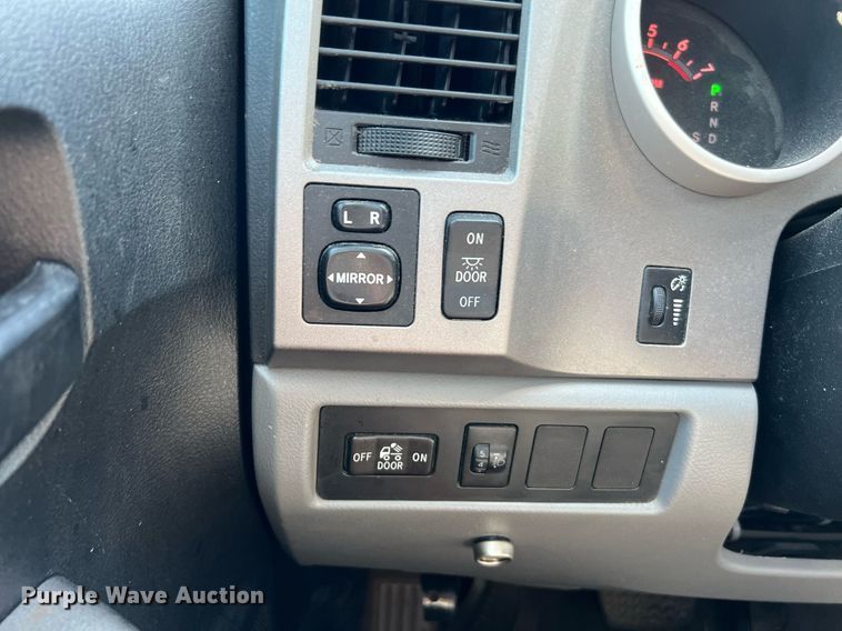 image for item LF9452 2011 Toyota Tundra SR5  Double Cab pickup truck