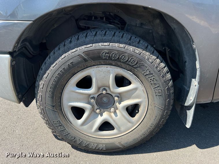 image for item LF9452 2011 Toyota Tundra SR5  Double Cab pickup truck