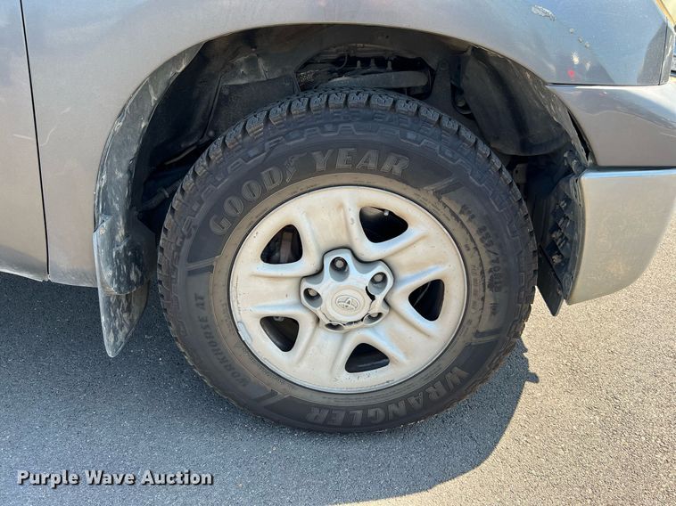 image for item LF9452 2011 Toyota Tundra SR5  Double Cab pickup truck