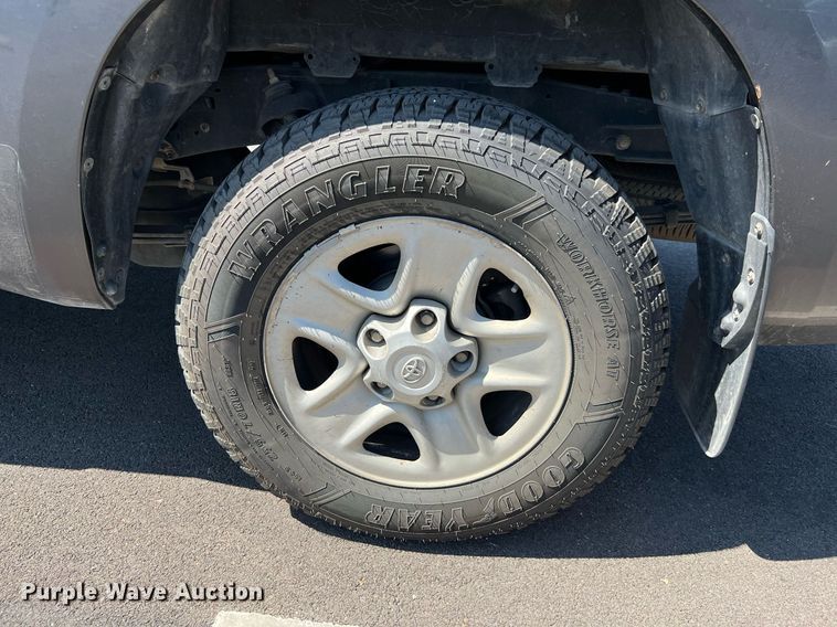 image for item LF9452 2011 Toyota Tundra SR5  Double Cab pickup truck