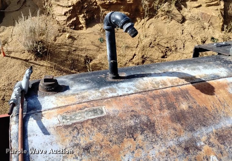 image for item LN9866 Tank