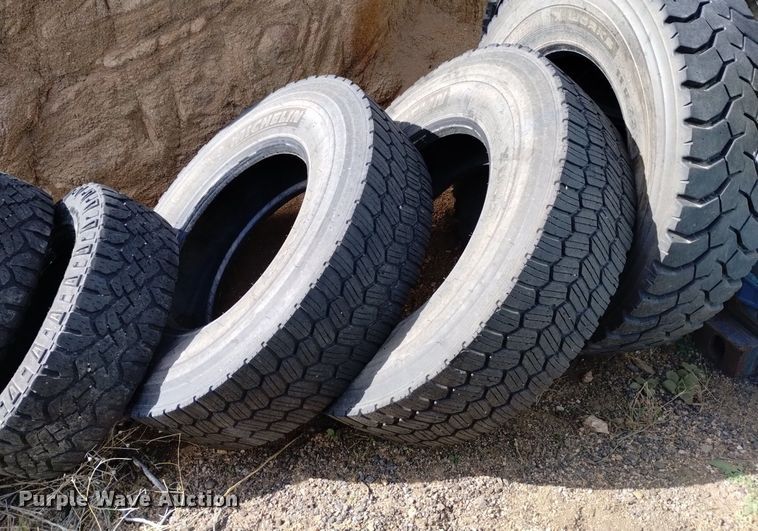image for item LN9867 (22) tires