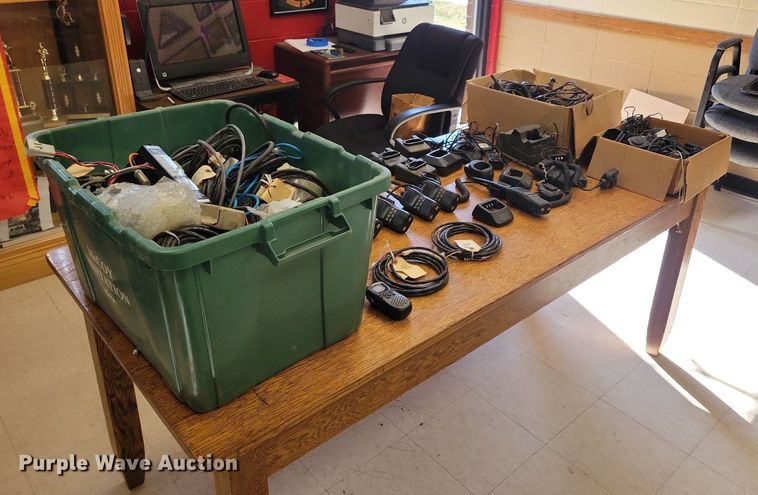 image for item LO9901 Kenwood  radios