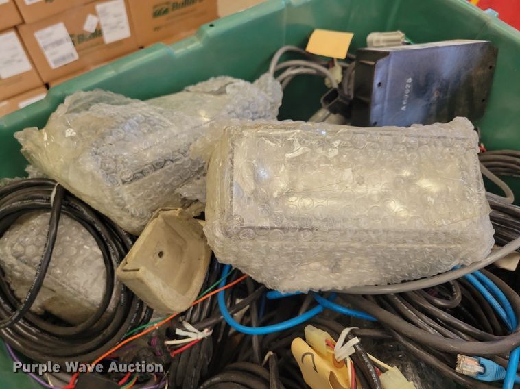 image for item LO9901 Kenwood  radios