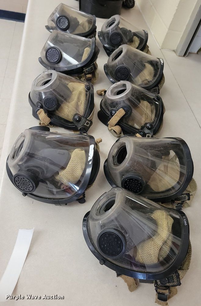 image for item LO9902 (9) Scott SCBA masks
