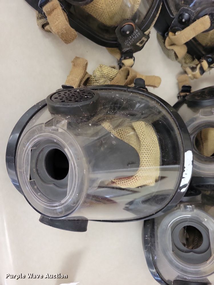 image for item LO9902 (9) Scott SCBA masks