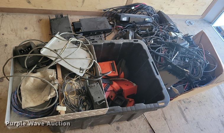 image for item LO9903 Radios