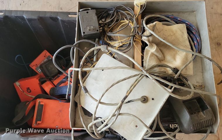 image for item LO9903 Radios