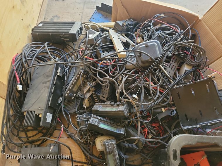 image for item LO9903 Radios