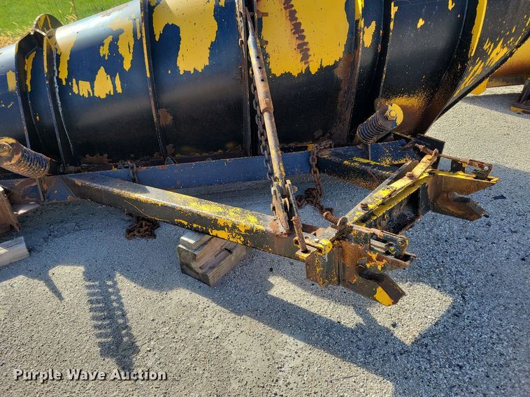 image for item LO9933 2003 Freightliner FLD112  dump truck