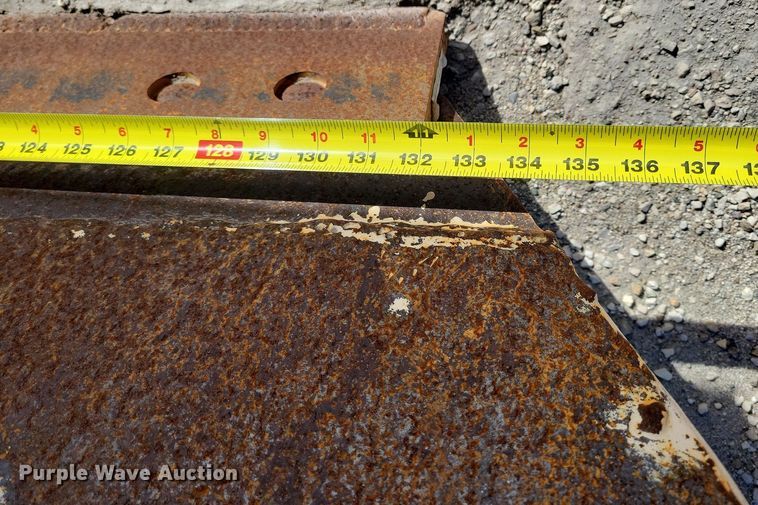 image for item LO9933 2003 Freightliner FLD112  dump truck