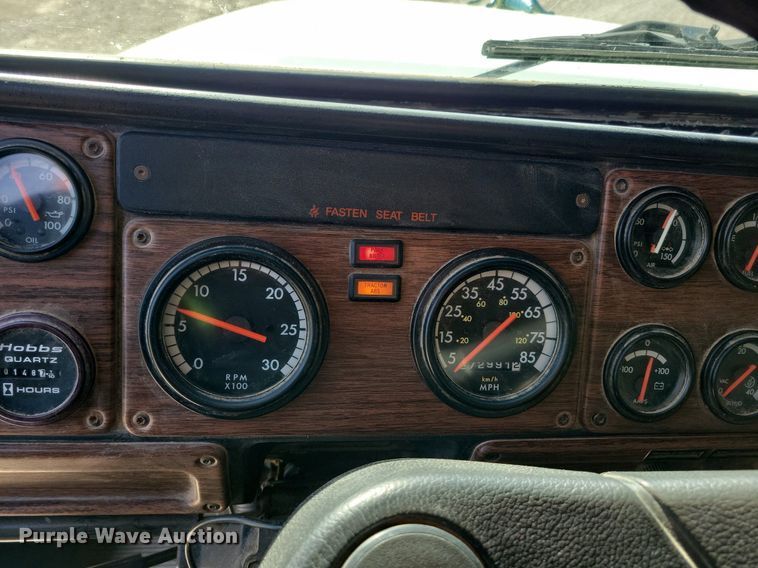 image for item LO9933 2003 Freightliner FLD112  dump truck