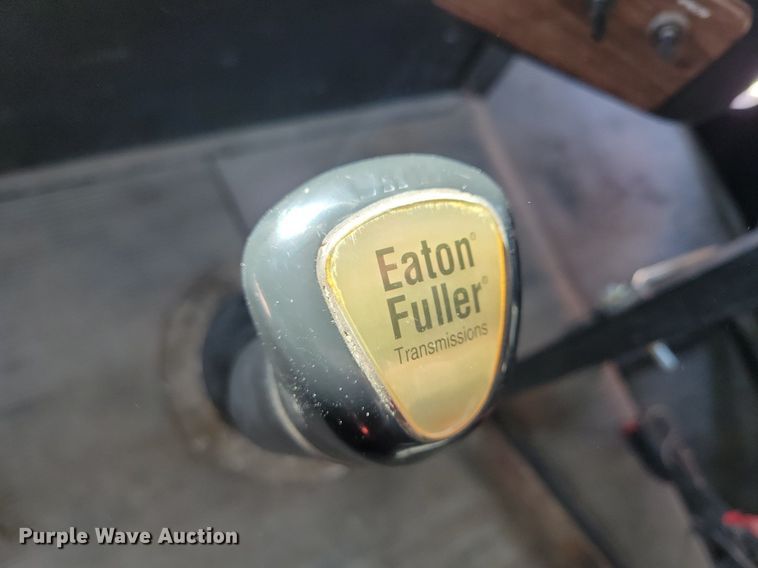 image for item LO9933 2003 Freightliner FLD112  dump truck