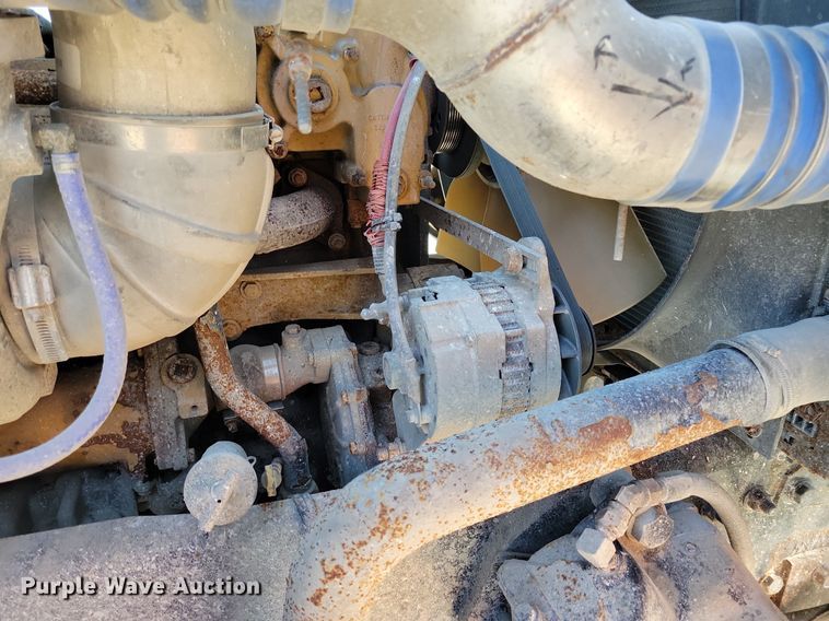 image for item LO9933 2003 Freightliner FLD112  dump truck