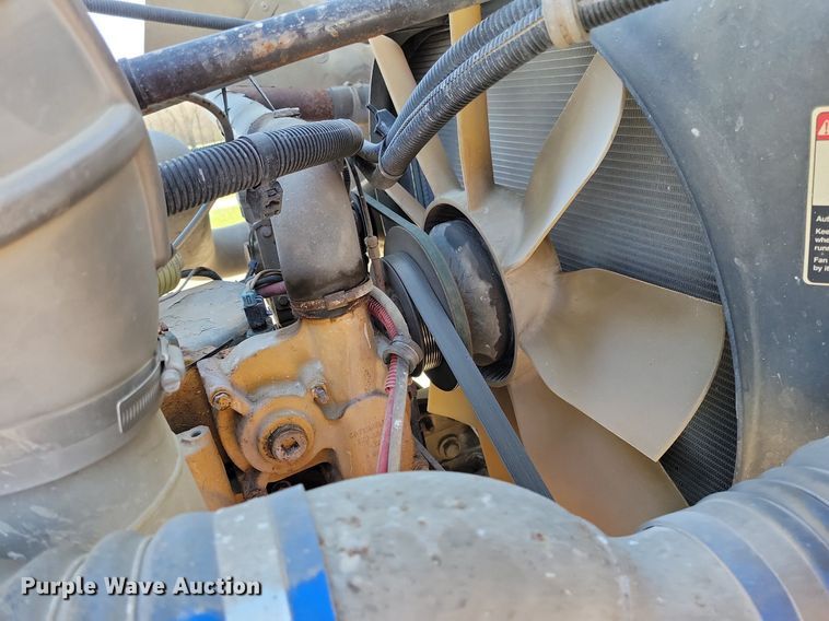 image for item LO9933 2003 Freightliner FLD112  dump truck