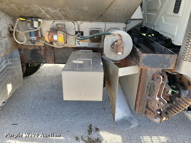 image for item LO9935 2013 International WorkStar 7500  dump truck