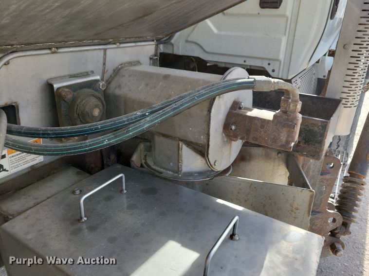 image for item LO9935 2013 International WorkStar 7500  dump truck