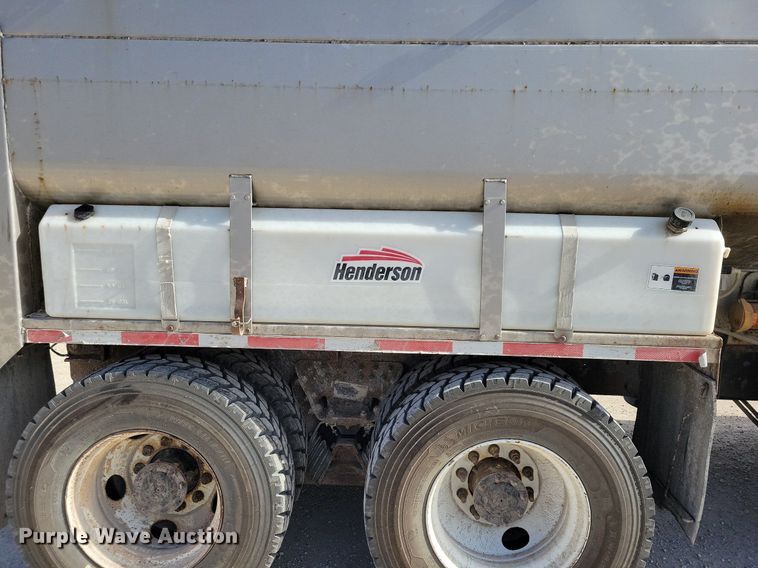 image for item LO9935 2013 International WorkStar 7500  dump truck