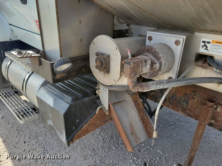 image for item LO9935 2013 International WorkStar 7500  dump truck