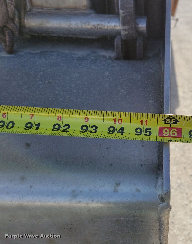 image for item LO9935 2013 International WorkStar 7500  dump truck