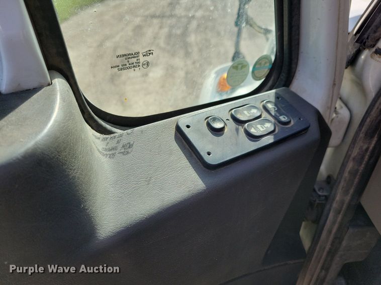 image for item LO9935 2013 International WorkStar 7500  dump truck