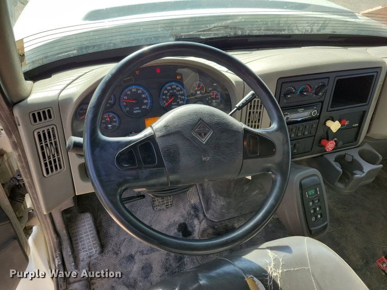 image for item LO9935 2013 International WorkStar 7500  dump truck