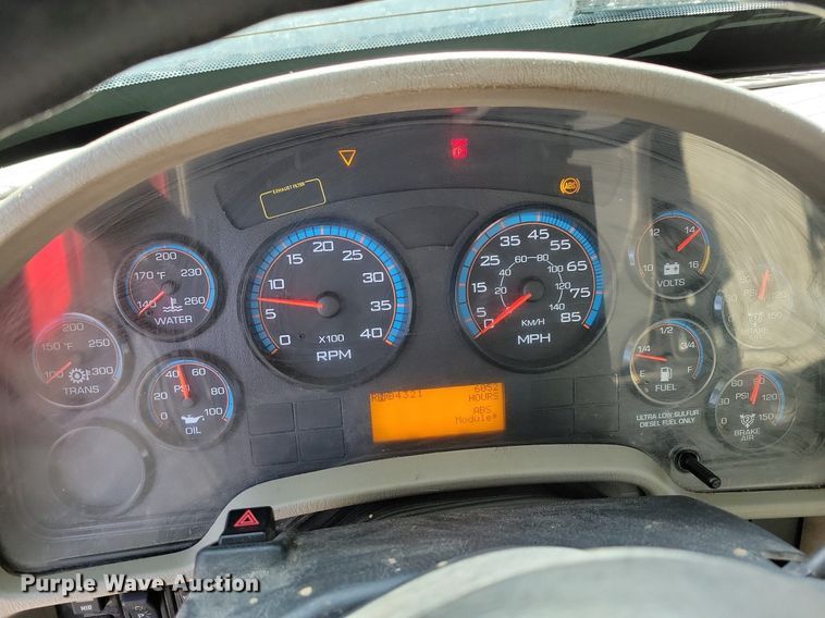 image for item LO9935 2013 International WorkStar 7500  dump truck