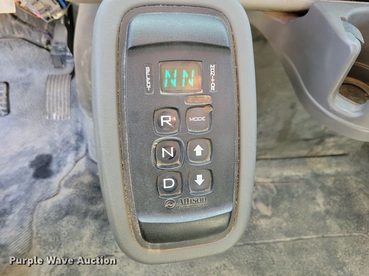 image for item LO9935 2013 International WorkStar 7500  dump truck