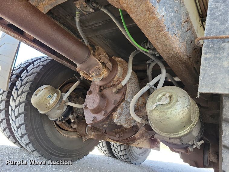 image for item LO9935 2013 International WorkStar 7500  dump truck