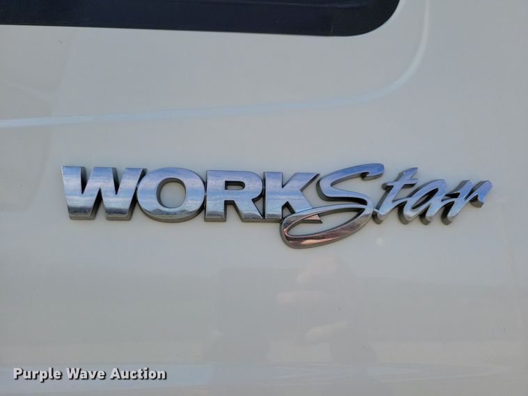 image for item LO9935 2013 International WorkStar 7500  dump truck